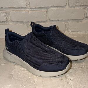 Skechers air cooled goga mat extra wide fit. Size 10 US men’s.